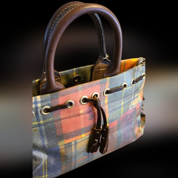 Dooney & Bourke Handbag - Picture 3 of 12